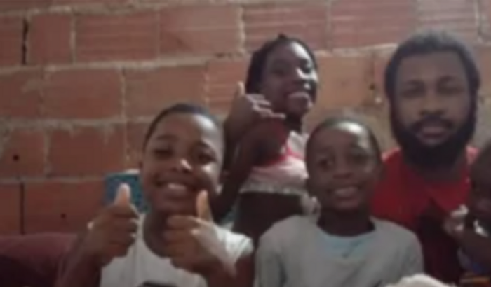 Ajudar crianças necessitadas