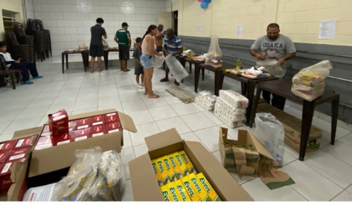 Comprar um carro para retirar alimentos de doação para ACTN.