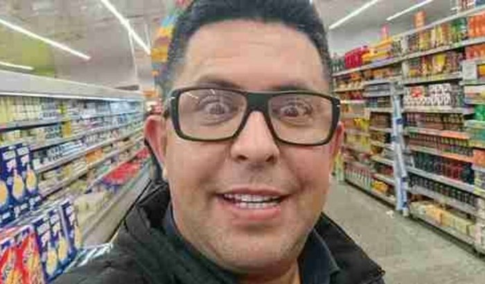 Aqui está um texto para a sua vaquinha virtual:

---

**Ajude o Ricardo a Realizar o Sonho de Ir para Portugal!**
