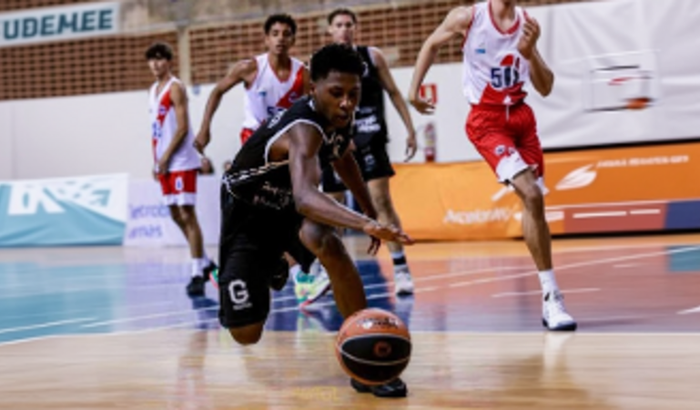 LEVANDO O LUIGI PARA FORA