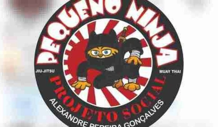 Sala de Informática da ONG Pequeno Ninja 