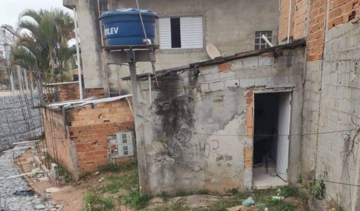 Por favor me ajudem arruma essa casa