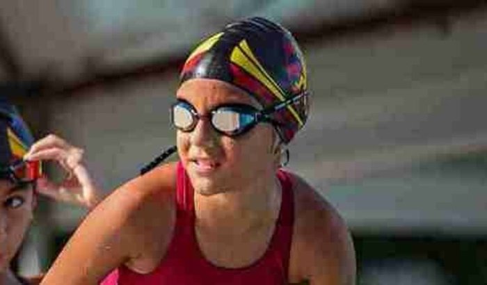 "Nadando em Direção ao Sonho"