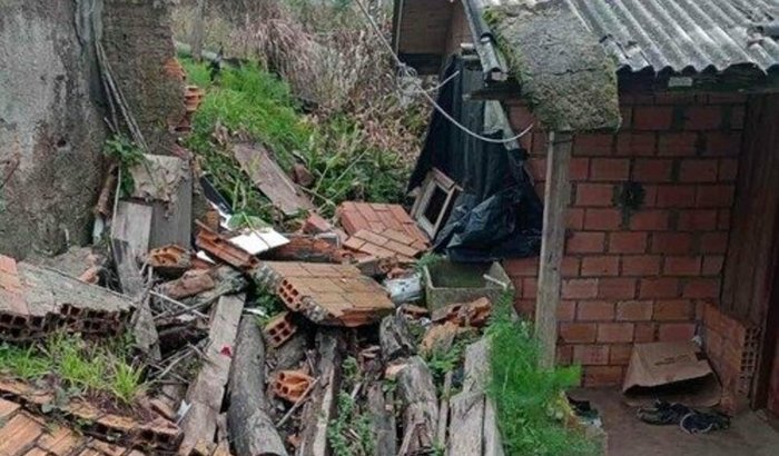 Ajuda para reconstruir minha casa