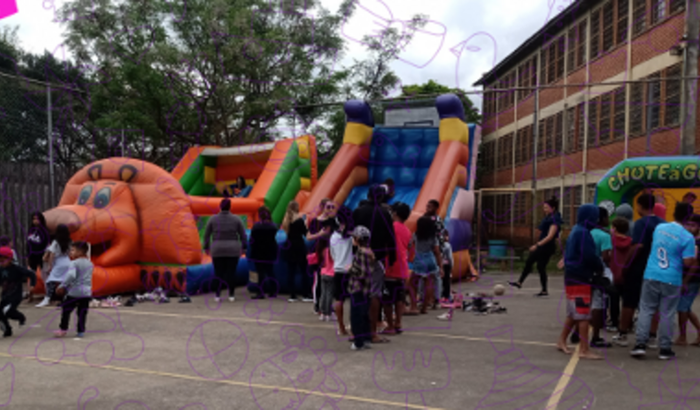 Ajuda para o dia das crianças da escola Timbaúva