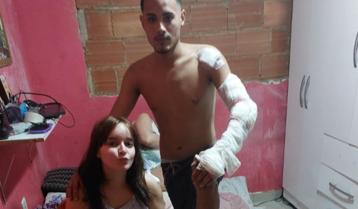 Acidente de moto ,tentativa de assalto enquanto trabalhava 