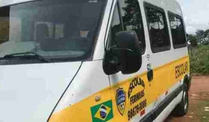 Ajuda para arruma a caixa de macha da nossa van de trabalho 