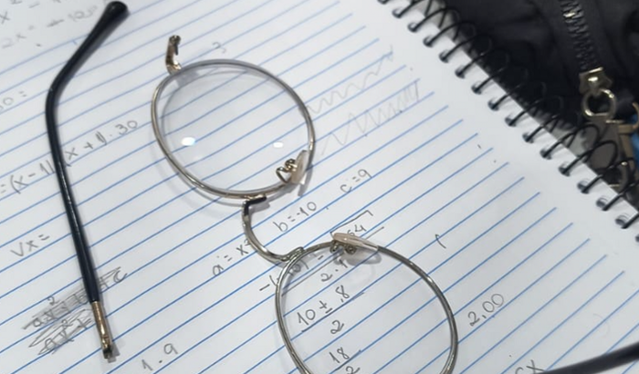 Conserto óculos da Ana Clara