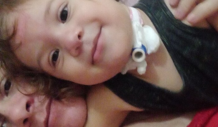 AJUDA DE CUSTOS   DE KELLY E SUA BEBÊ  ISIS ELENA