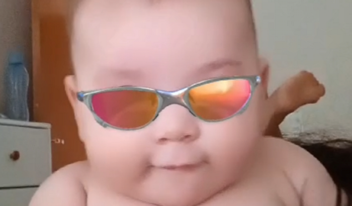 Minha bebê precisa dum remédio chamado Playstation 5, ajude😔