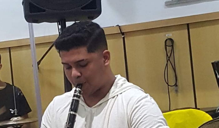 Ajude um Clarinetista