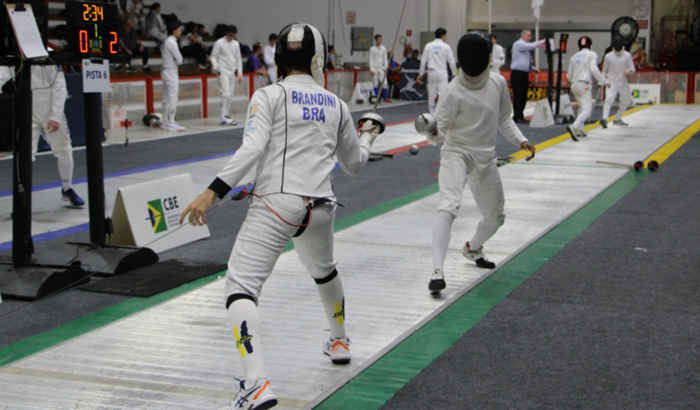 ME AJUDE A DISPUTAR A COPA DO MUNDO!