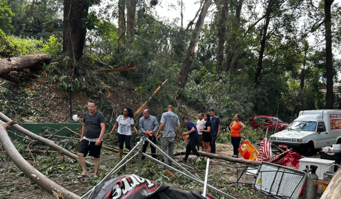 RECONSTRUÇÃO FEIRA FLORESTA