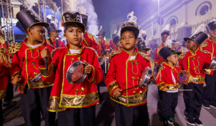 Ajude a União do Morro a Brilhar no Carnaval 2025!