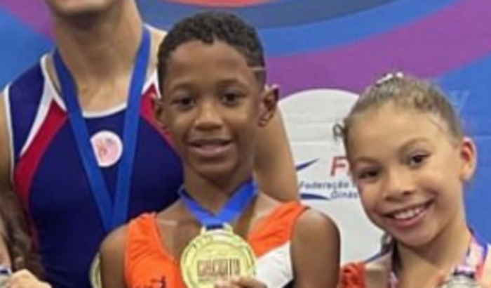 Ajude Pedro a Disputar o campeonato nacional de ginástica 