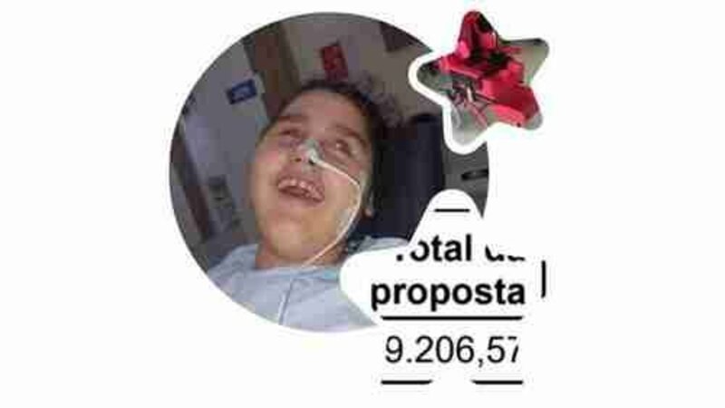 Em prol de uma Cadeira de rodas adaptada e  tratamento de saúde