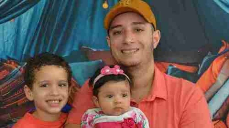 Para ajuda na cirurgia de um tumor na coluna 