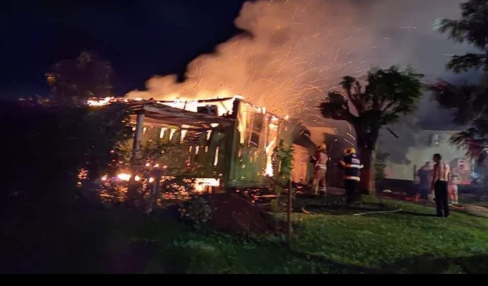 Reconstruindo o lar da família Koetz 