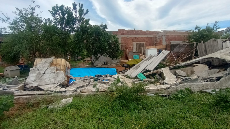 imagem da vaquinha Ajude a minha mãe que ficou com a casa destruída  devido ao forte vento em Xerém/RJ