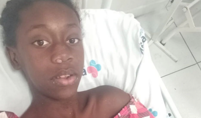 Ajuda para a cirurgia da menina Eduarda