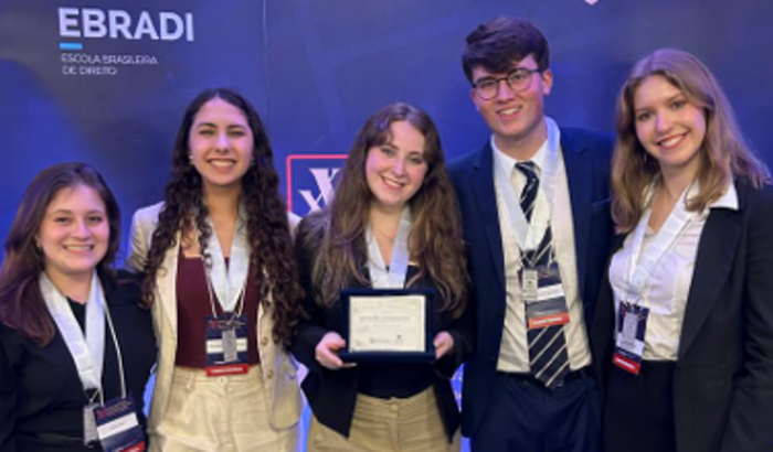 Ajude a Equipe de Negociação da UFRGS a competir em Paris
