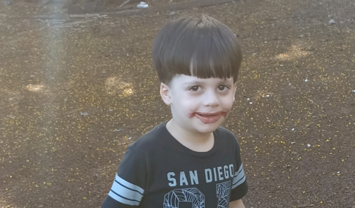 Ajudar a pagar um curso de cílios e para ajudar meu filho autista 