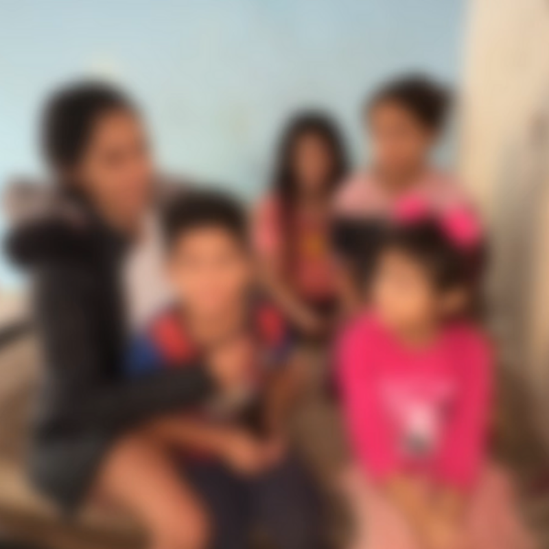 Mãe com 4 crianças que sofrem bullying na escola 