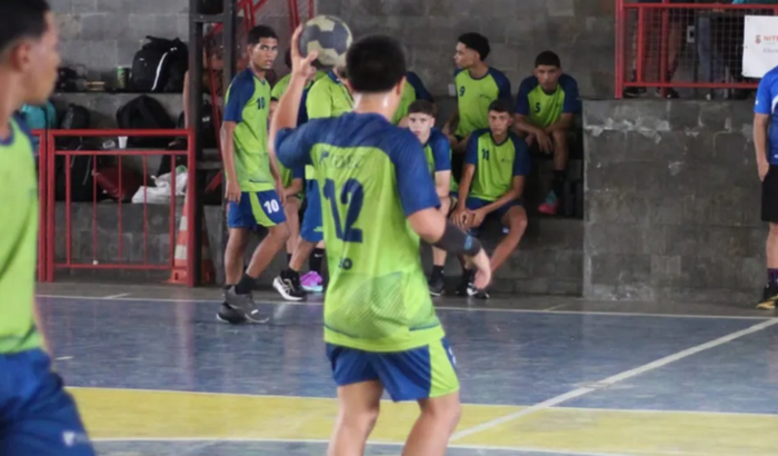 Me ajuda a fazer uma seletiva em Santa Catarina 