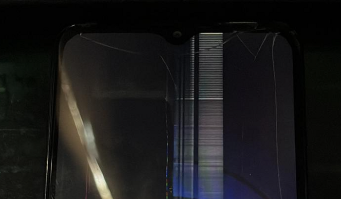 Ajude o bot Hunter a levar seu celular ao concerto 