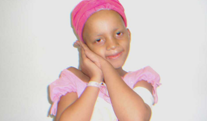 Ajude Ana a sobreviver ao câncer