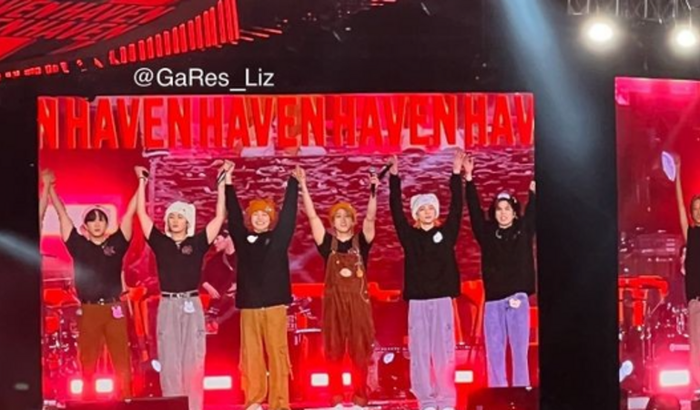 Ajudar Maria para o show do skz 