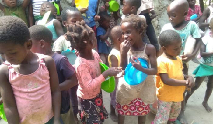 Ajude as crianças de Moçambique 
