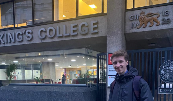 Me ajude a financiar minha faculdade