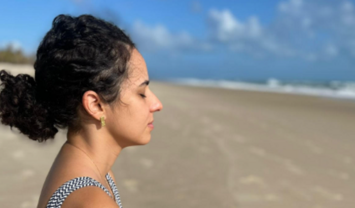 Ajuda pra Doutora May pagar a conta do celular