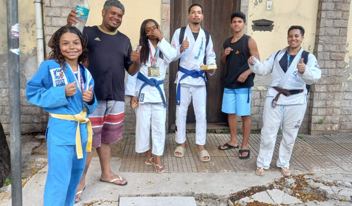 Ajude nosso projeto social a comprar placas de tatame