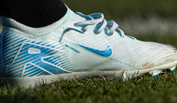 Me ajuda a comprar minha chuteira