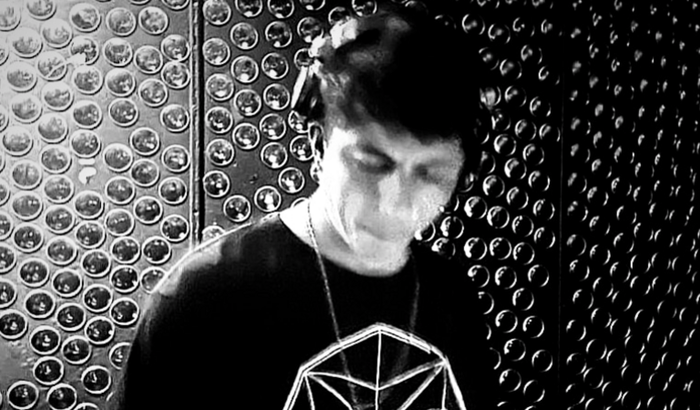 Ajude o Yonoid a comprar Headphone para poder trabalhar 