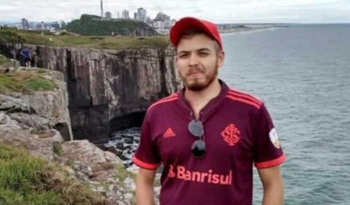 Ajuda funeral do Thales