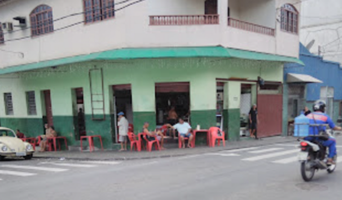 Amigos do Bar centenário de Vitória Nery 