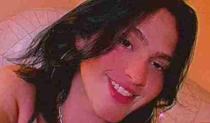 Rebeca precisa de ajuda após ser atropelada por três carros