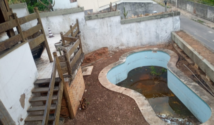 Ajuda na reforma da sede da Associação de surf de Miami e Areia Preta