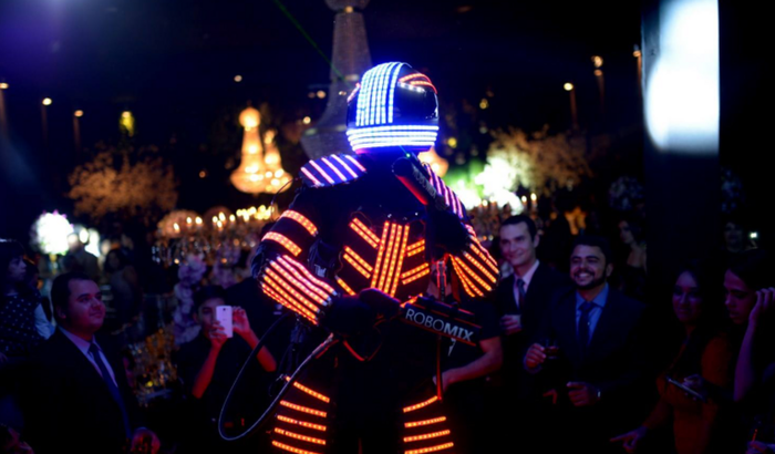 Ajuda para restaurar armadura de Robô de led