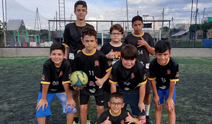 Uniforme 2025 + Bola