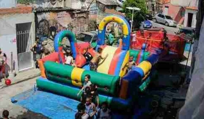 Ajudar para comprar presente para crianças no Natal 🎅🎄