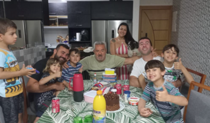 Ajuda no tratamento do nosso amigo  Gersinho