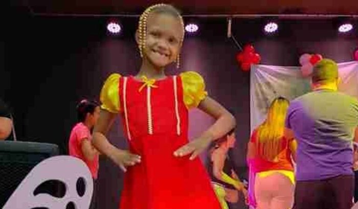 Ajuda a Isabelly 