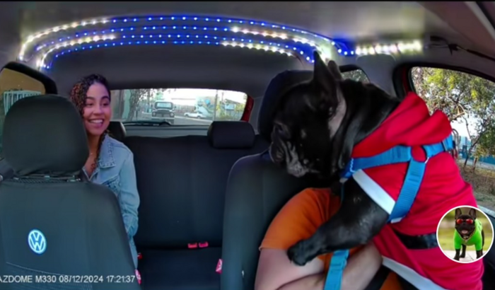 Carro novo pro Bruce continuar trabalhando