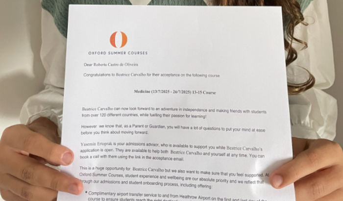 Ajude Beatrice a fazer um curso na Inglaterra!