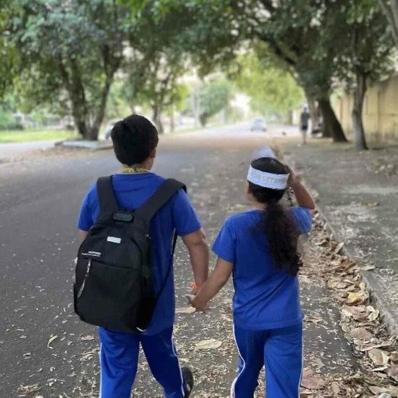 Ajude o Matias a ir de carro pra escola e terapias ! 