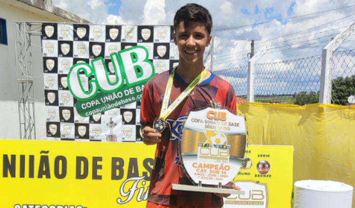 Arrecadação, pra ajudar meu filho a disputar a taça são Paulo,,